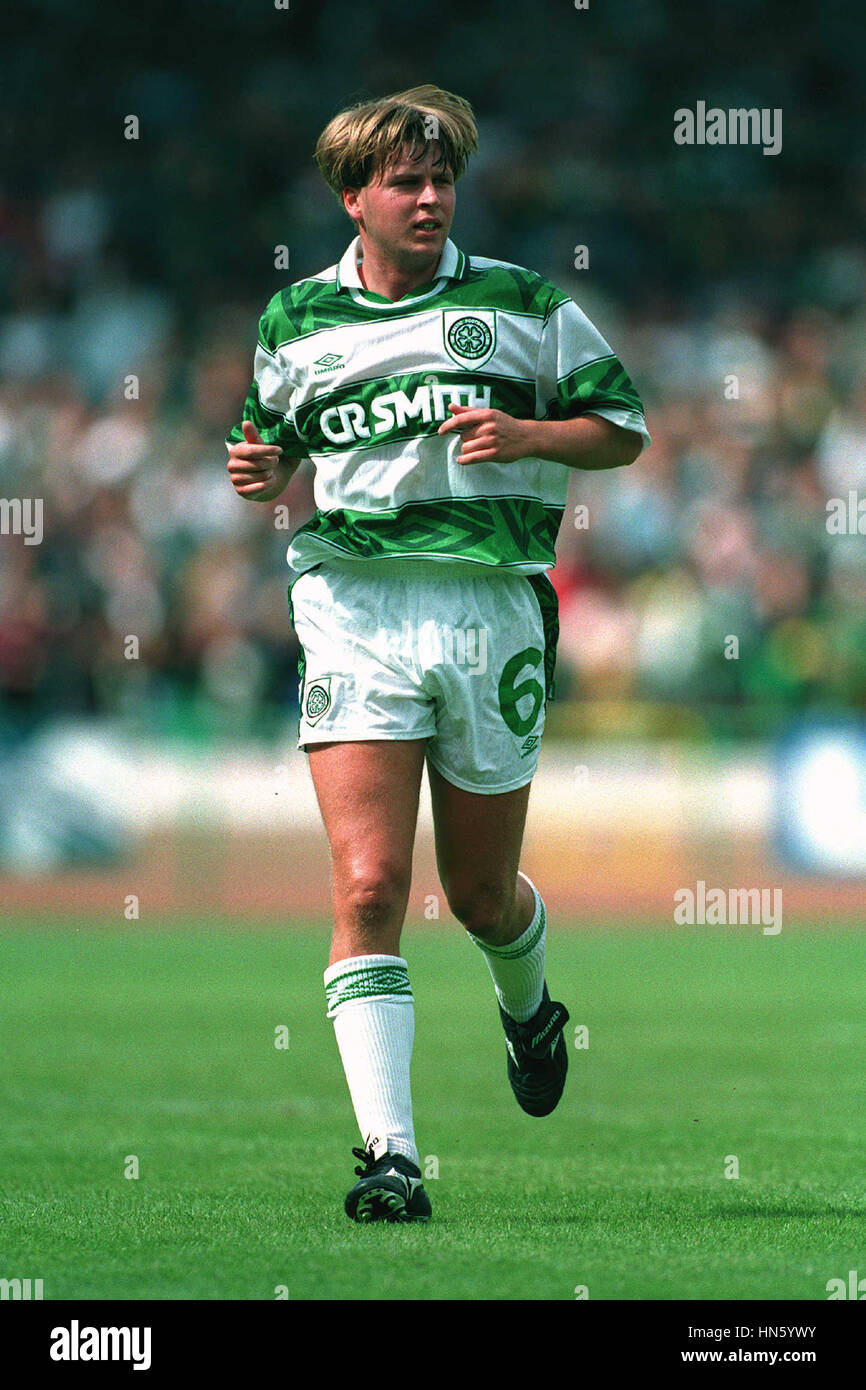 MARK MCNALLY Glasgow Celtic FC 06 Août 1993 Banque D'Images