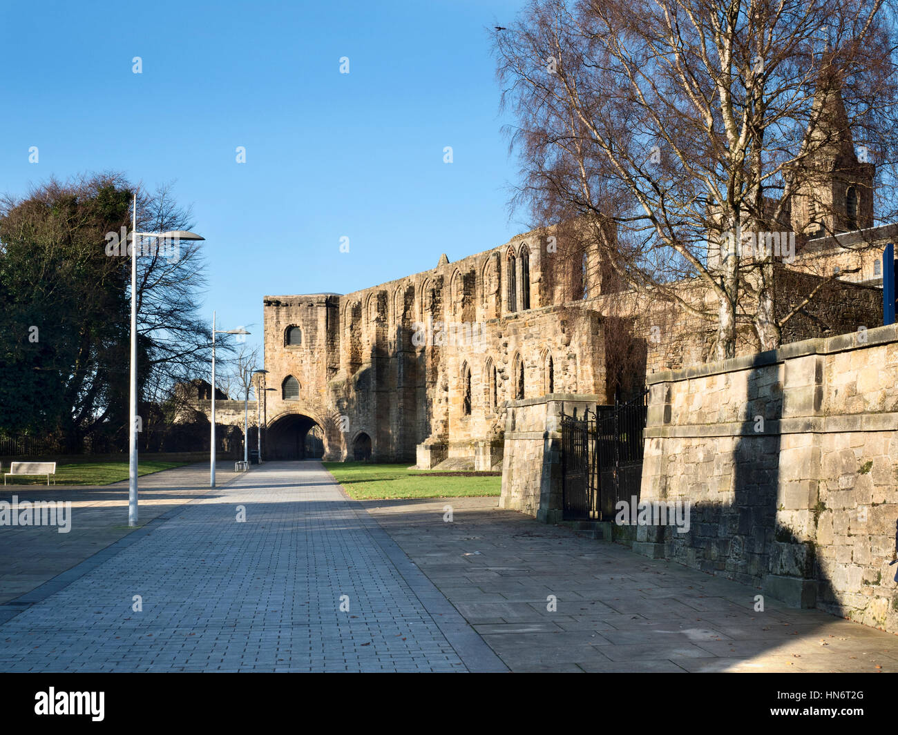 Gatehouse et réfectoire ruines à Dunfermline Abbey and Palace Dunfermline Fife Ecosse Banque D'Images