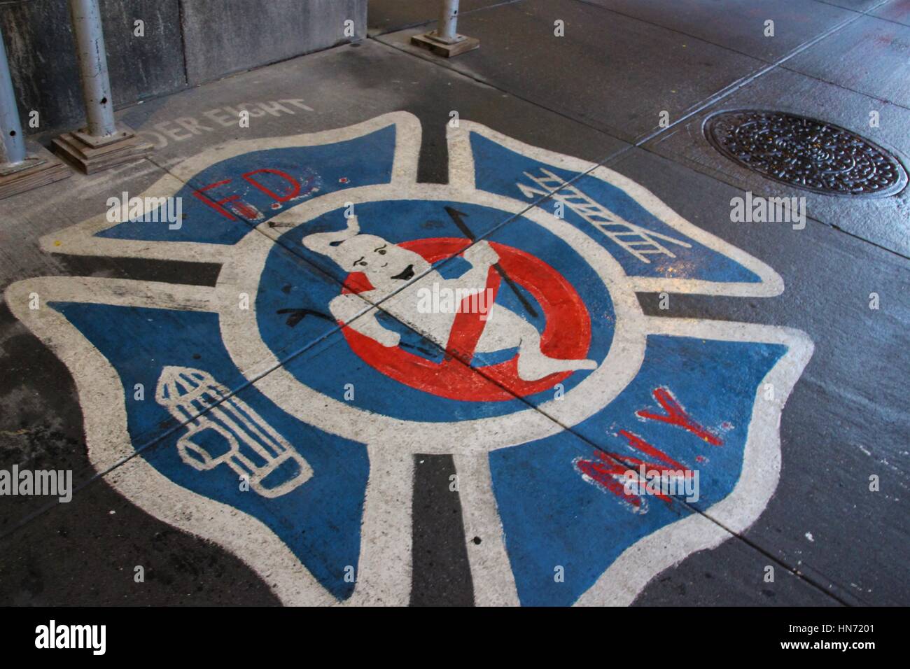 Ghostbusters' street art hors Hook & Ladder Company 8 caserne de Tribeca, New York, États-Unis d'Amérique Banque D'Images