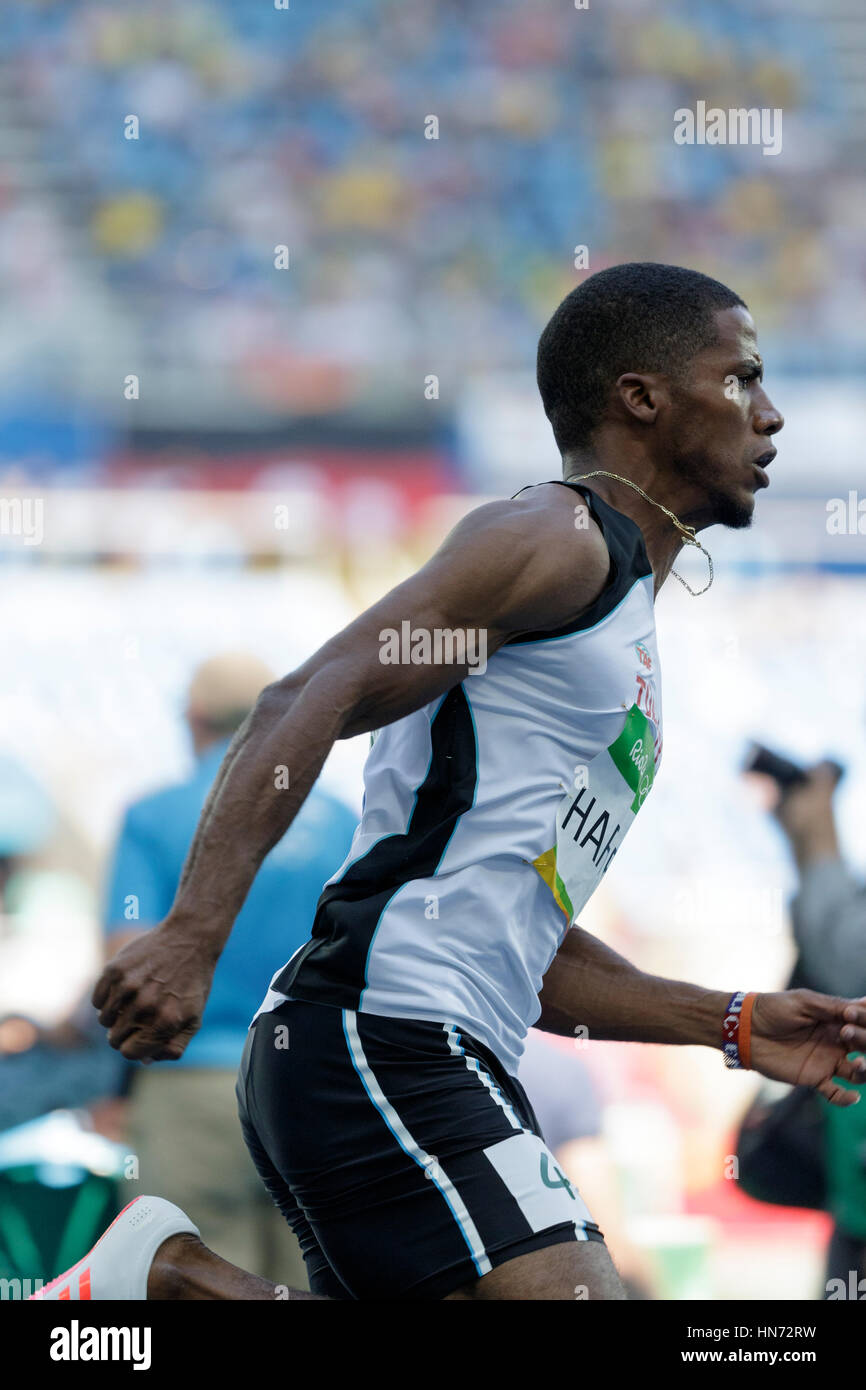 Rio de Janeiro, Brésil. 16 août 2016. L'athlétisme, Jak Ali Harvey (TUR) qui se font concurrence sur le 200m masculin chauffe au Jeux Olympiques d'été 2016. ©PAUL J. Banque D'Images