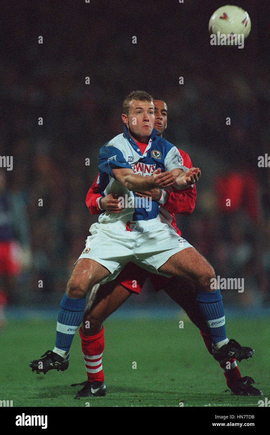 ALAN SHEARER & PHILIP BABB Blackburn Rovers FC V 01 Décembre 1994 Banque D'Images