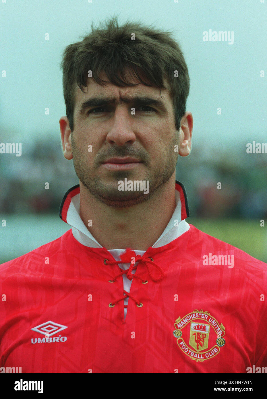 LE 26 NOVEMBRE 1992 , MANCHESTER UNITED SIGNAIT ERIC CANTONA! - Quality Report Football