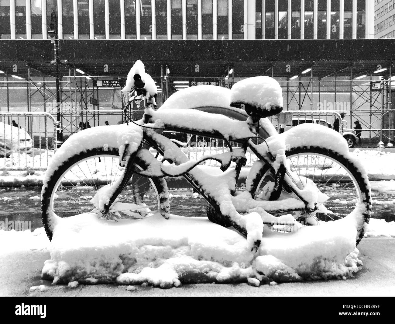 New York, USA. 09Th feb 2017. tempête de neige à new york. crédit : zsofia magdolna rupnik/Alamy live news Banque D'Images