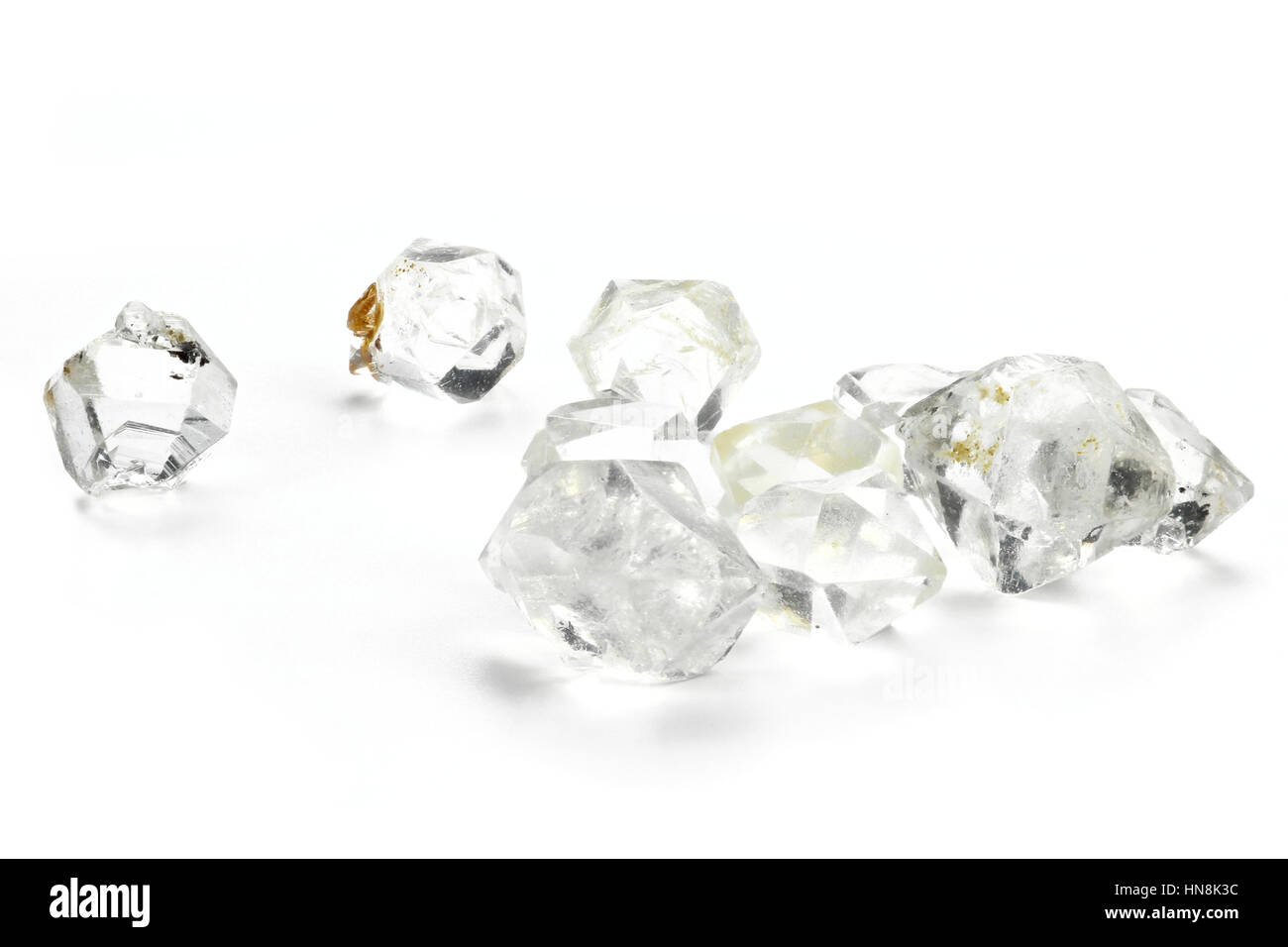 Les diamants de Herkimer isolé sur fond blanc Banque D'Images