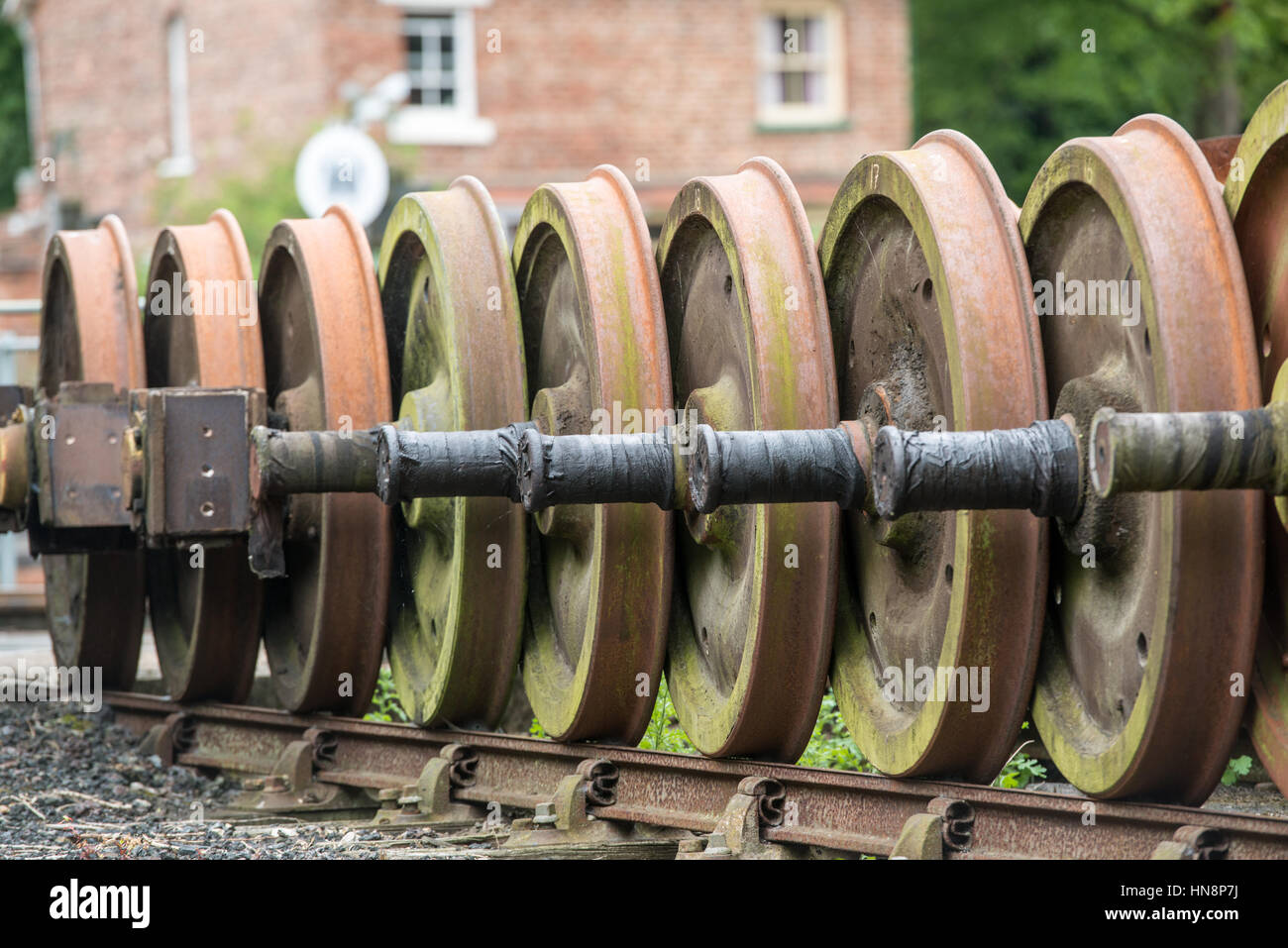 Royaume-uni, Angleterre, dans le Yorkshire- Gros plan d'une ligne de train à roues métalliques inutilisés le North York Moors chemin de fer historique de Whitby. Banque D'Images