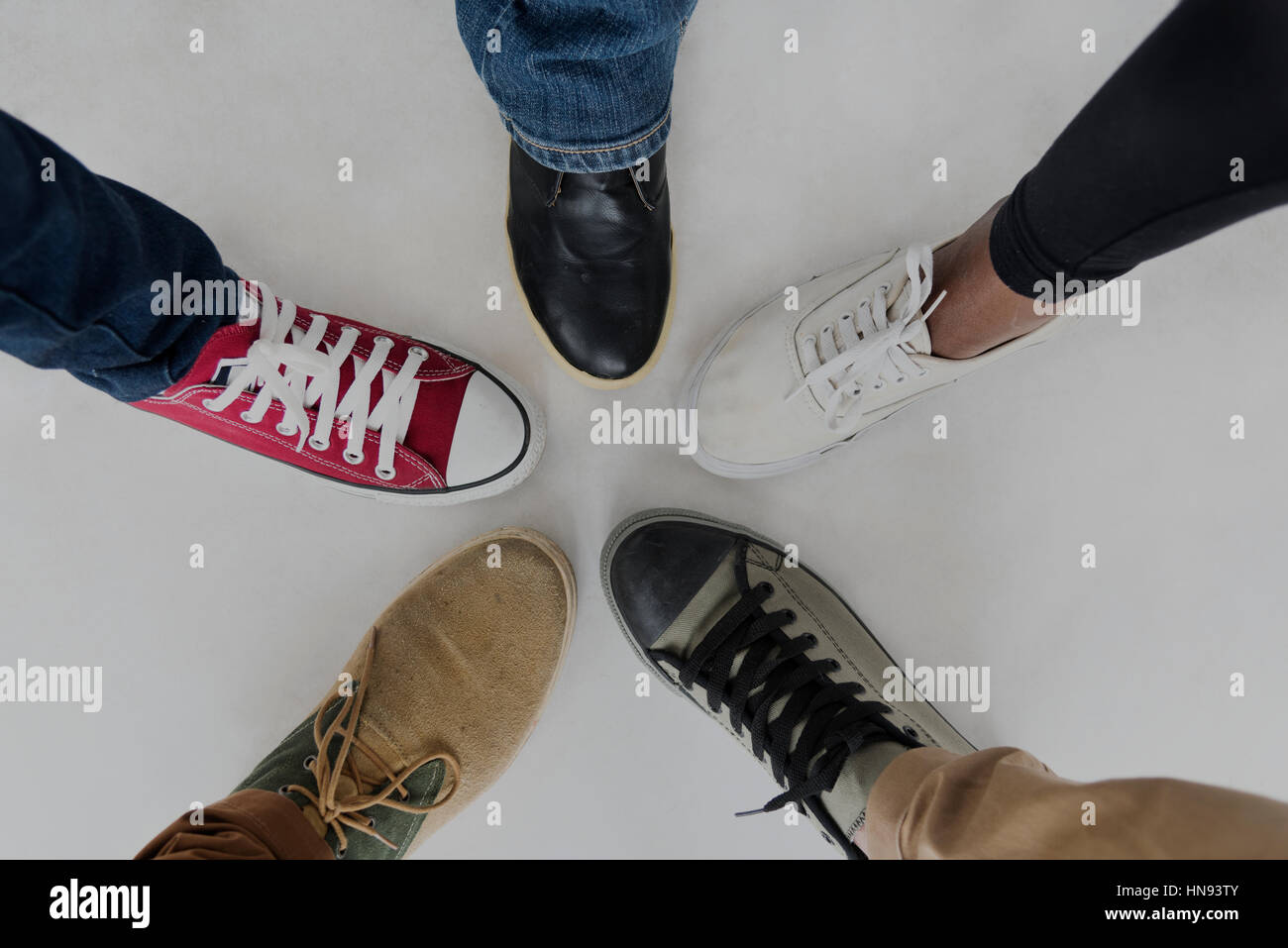 Différents les pieds sur le sol Banque D'Images