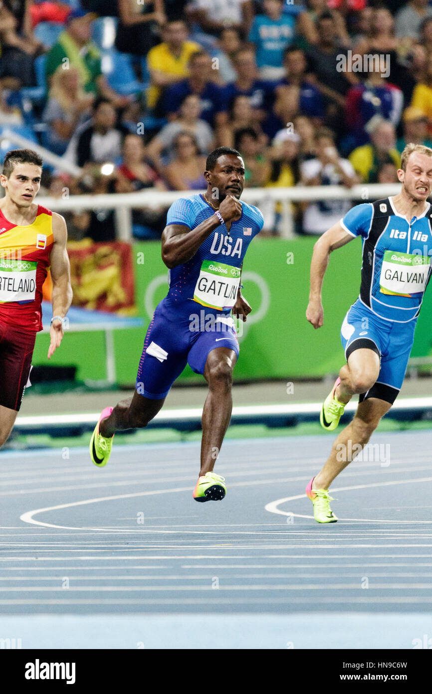 Rio de Janeiro, Brésil. 17 août 2016. L'athlétisme, Justin Gatlin (USA) qui se font concurrence sur le 200m masculin demi-finales à l'été 2016 Jeux Olympiques. ©Pa Banque D'Images