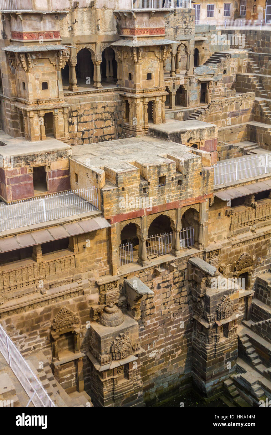 Le Chand Baori cage dans le village d'Abhaneri du Rajasthan, Inde du Nord. Banque D'Images