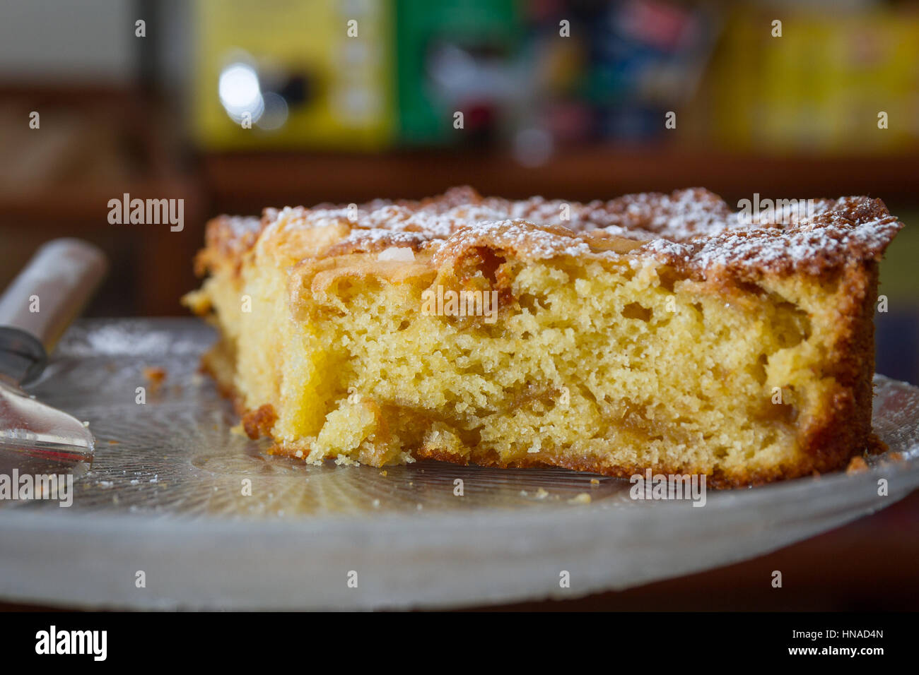 La tarte est un italien typique doux, couvert de pâte sablée avec de la confiture, de la crème ou des fruits frais Banque D'Images