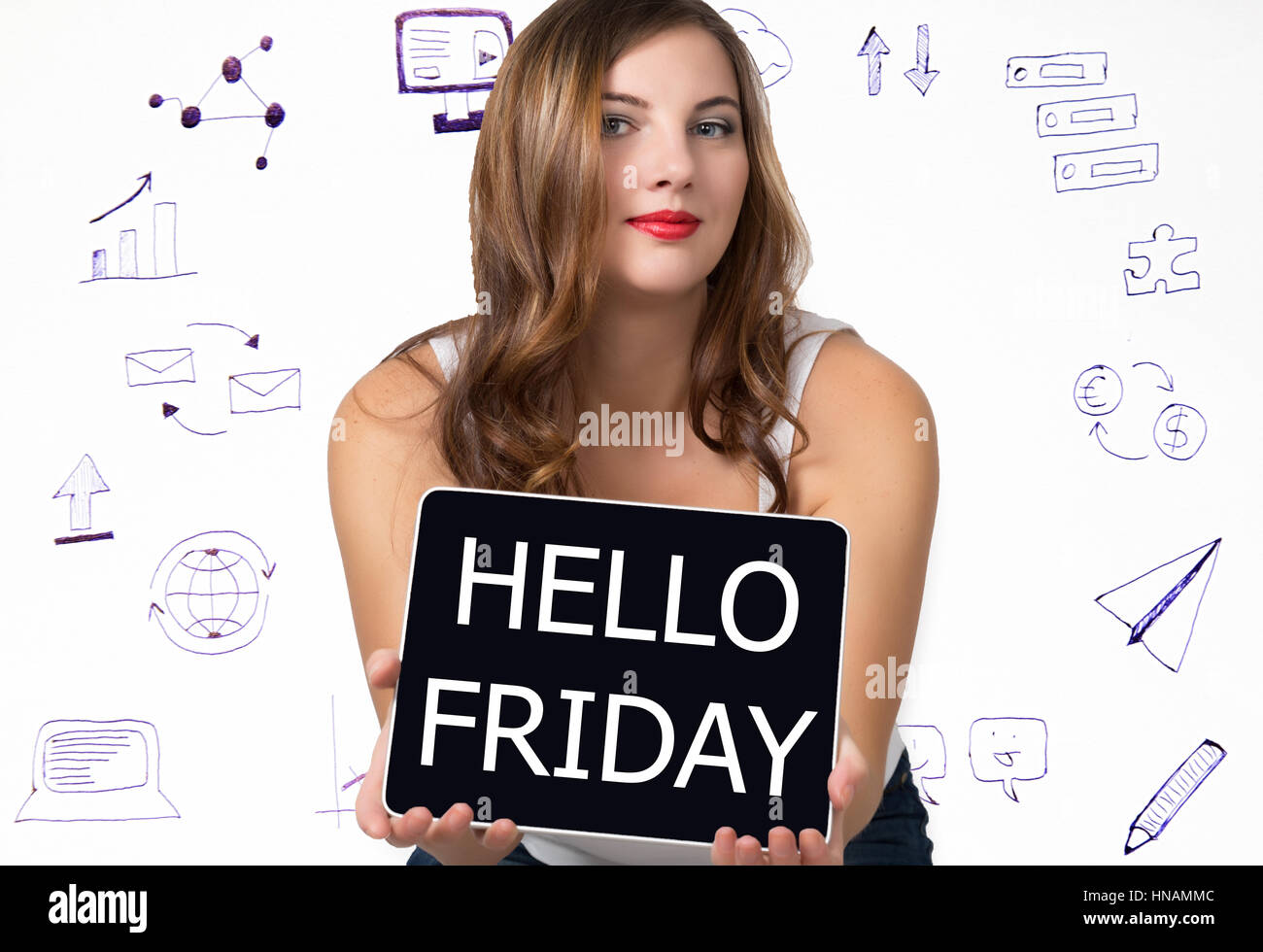 Young woman holding tablet pc avec word écrit : bonjour vendredi. La technologie, internet, business et marketing concept. Banque D'Images