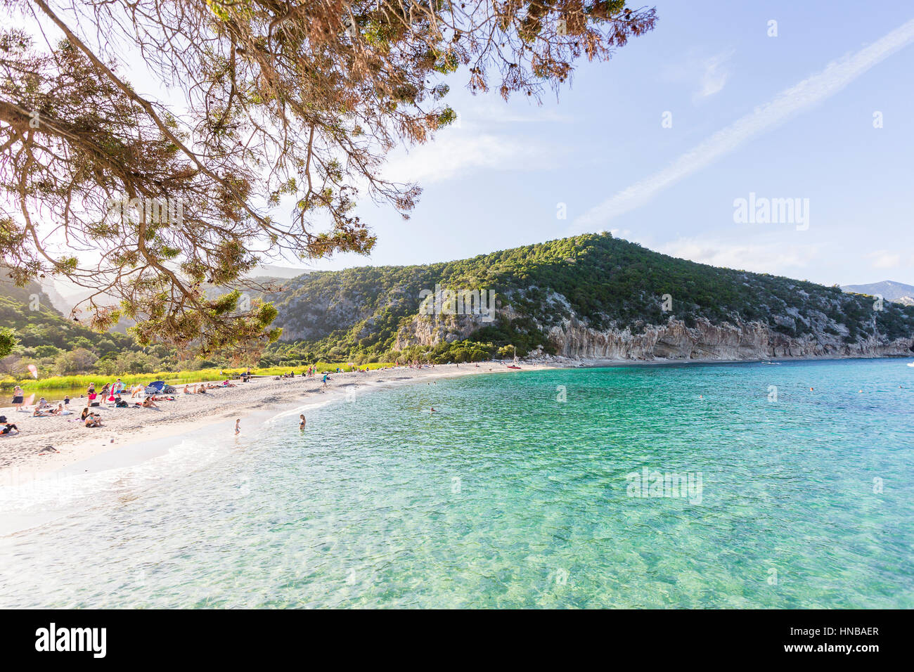 La plage de Cala Luna charmin au coucher du soleil, du golfe d'Orosei, Nuoro, Italie Sardaigne Banque D'Images