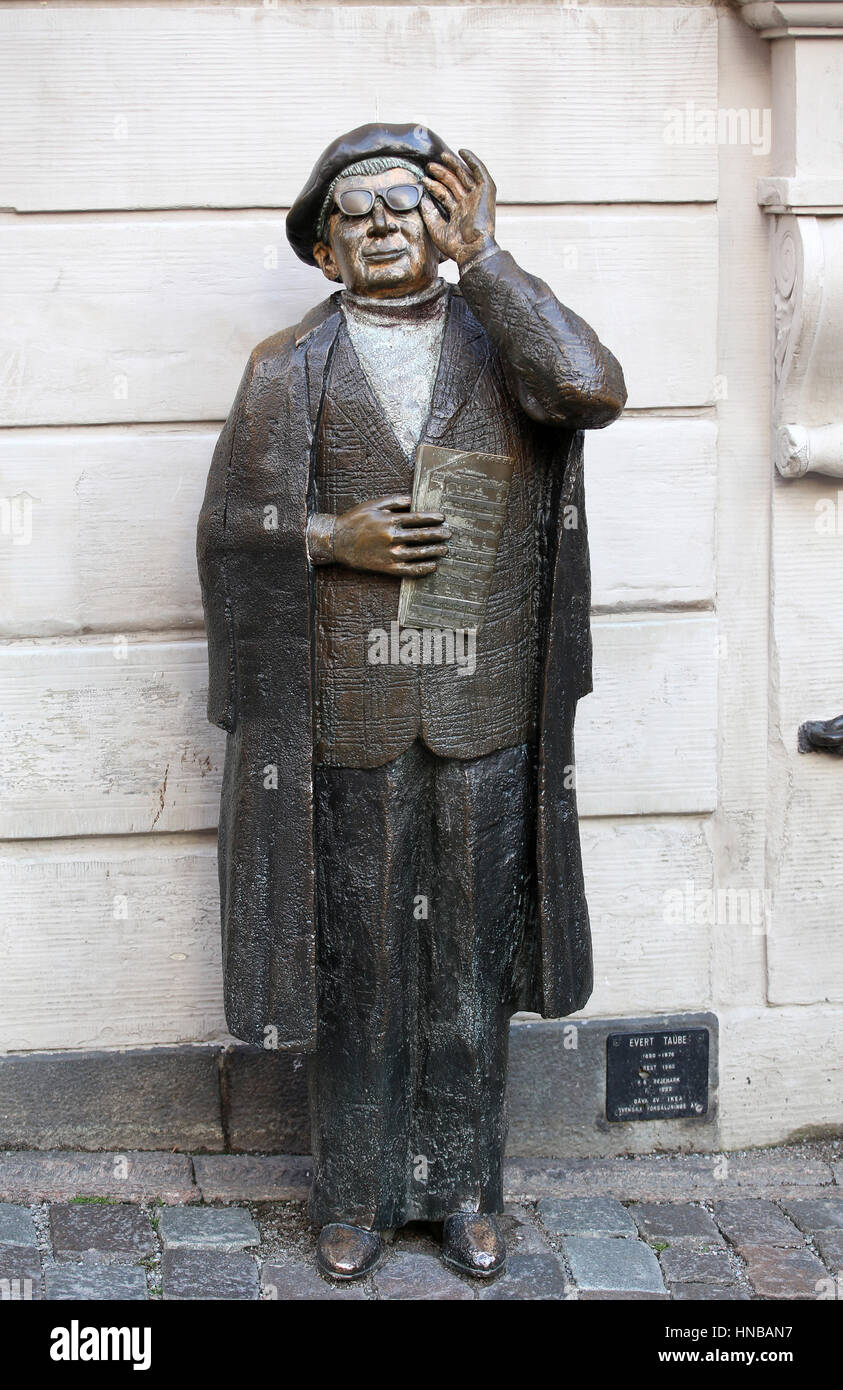STOCKHOLM, Suède - le 19 août 2016 : Evert Taube Monument (1890-1976), l'un des célèbres compositeurs suédois,écrivains et acteurs situé sur G, Järntorget Banque D'Images