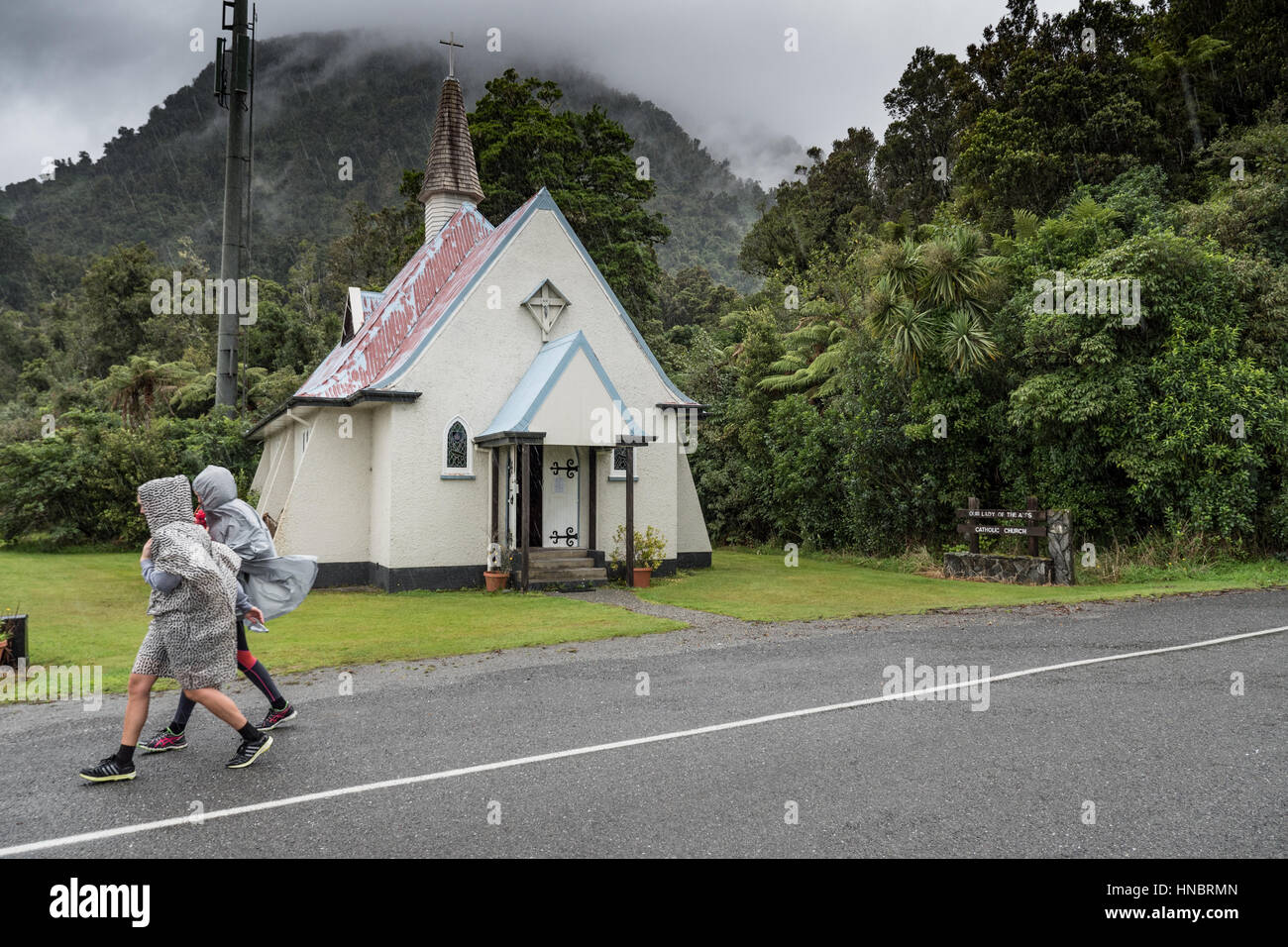 Notre Dame des Alpes Église catholique à Franz Josef, île du Sud, Nouvelle-Zélande. Banque D'Images