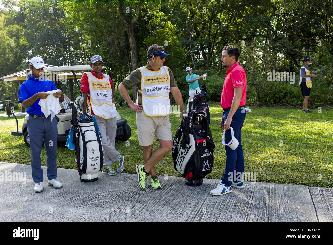 Kuala Lumpur, Malaisie. Feb 11, 2017. Mike LORENZO-VERA(R, France), Shubhankar SHARMA(L, Inde), K.T. KIM(C, Corée du Sud), photographié au cours de la troisième journée du championnat 2017 Maybank en Malaisie au Saujana Golf and Country Club le 11 février 2017 à Kuala Lumpur, Malaisie. Crédit : Chris Jung/ZUMA/Alamy Fil Live News Banque D'Images