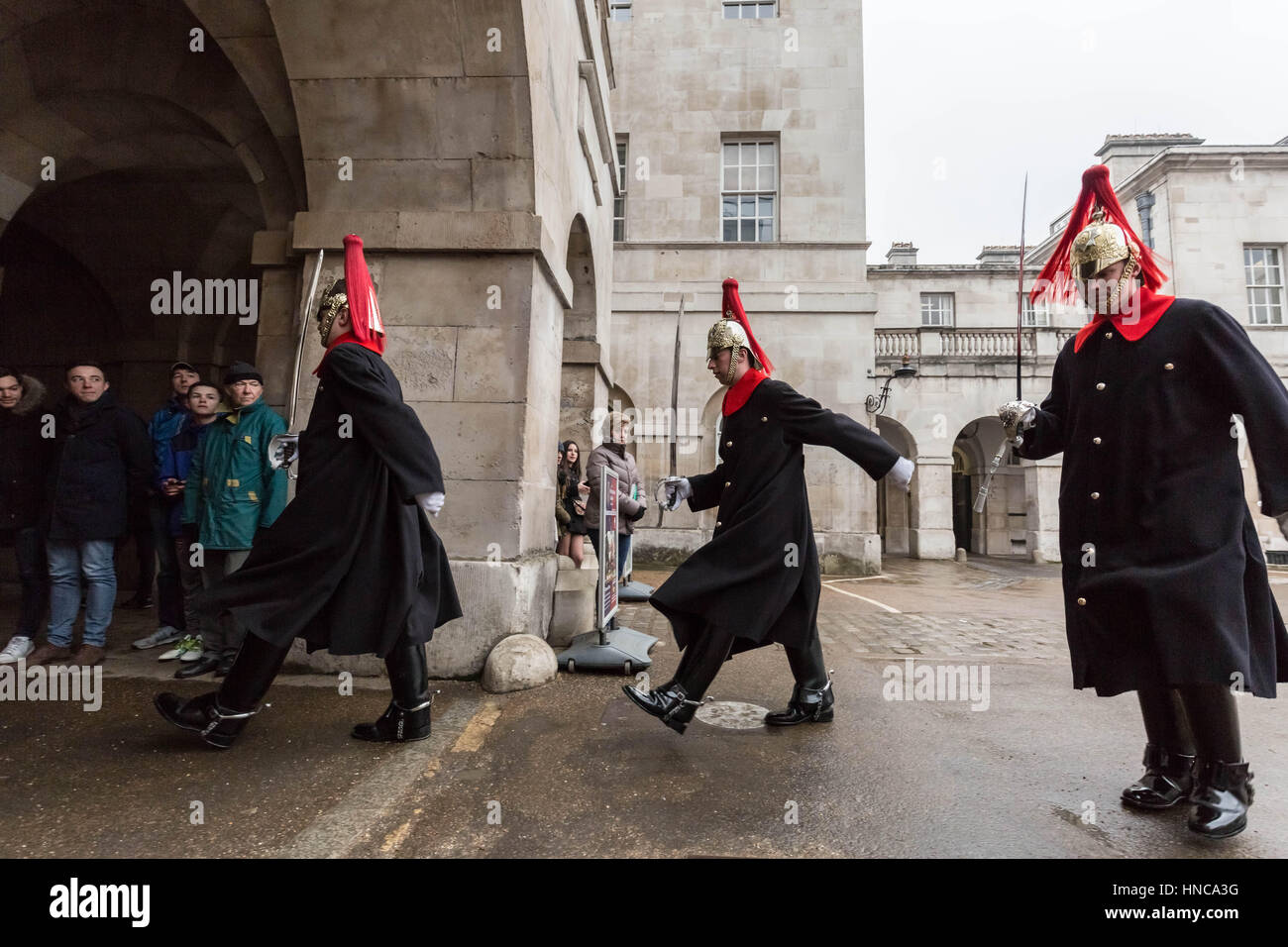 Londres, Royaume-Uni. Feb 11, 2017. L'évolution de la cavalerie de la garde à Whitehall Crédit : Guy Josse/Alamy Live News Banque D'Images