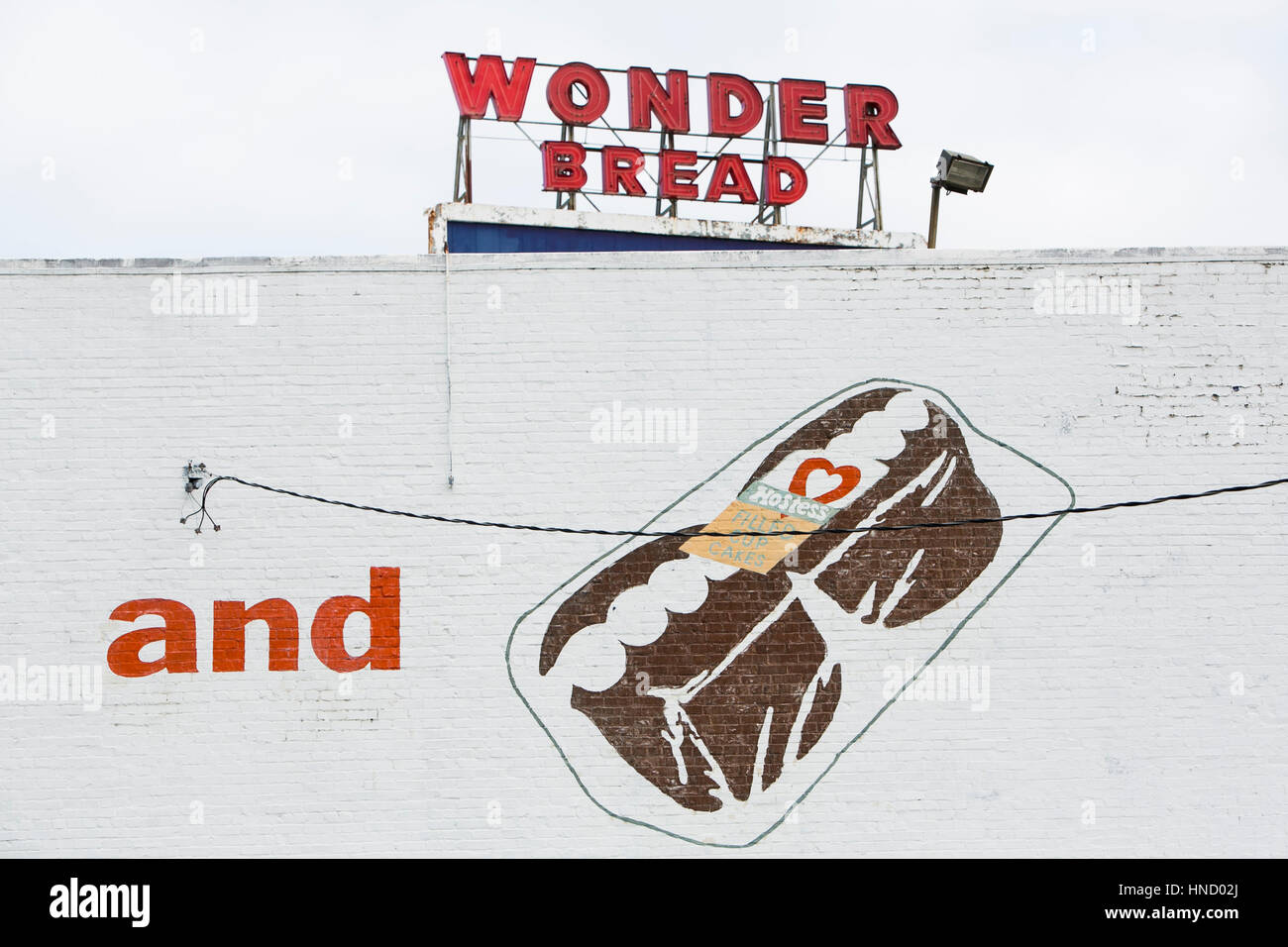 Un logo affiche à l'extérieur du pain et l'hôtesse me demande abandonnée Cake factory à Memphis, Tennessee le 5 février 2017. Banque D'Images