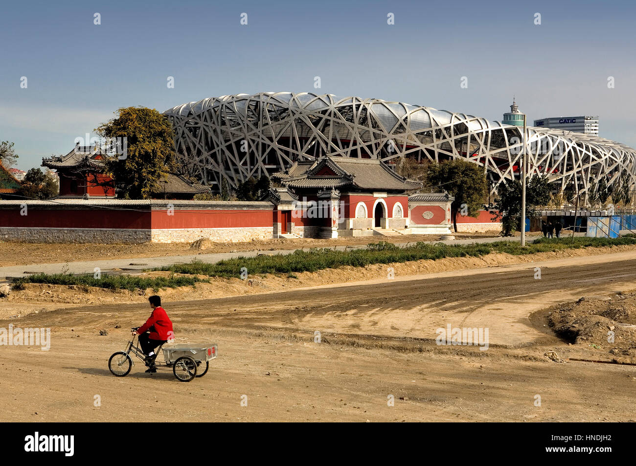 En construction, Stade olympique national, par Herzog et De Meuron, Beijing, Chine Banque D'Images