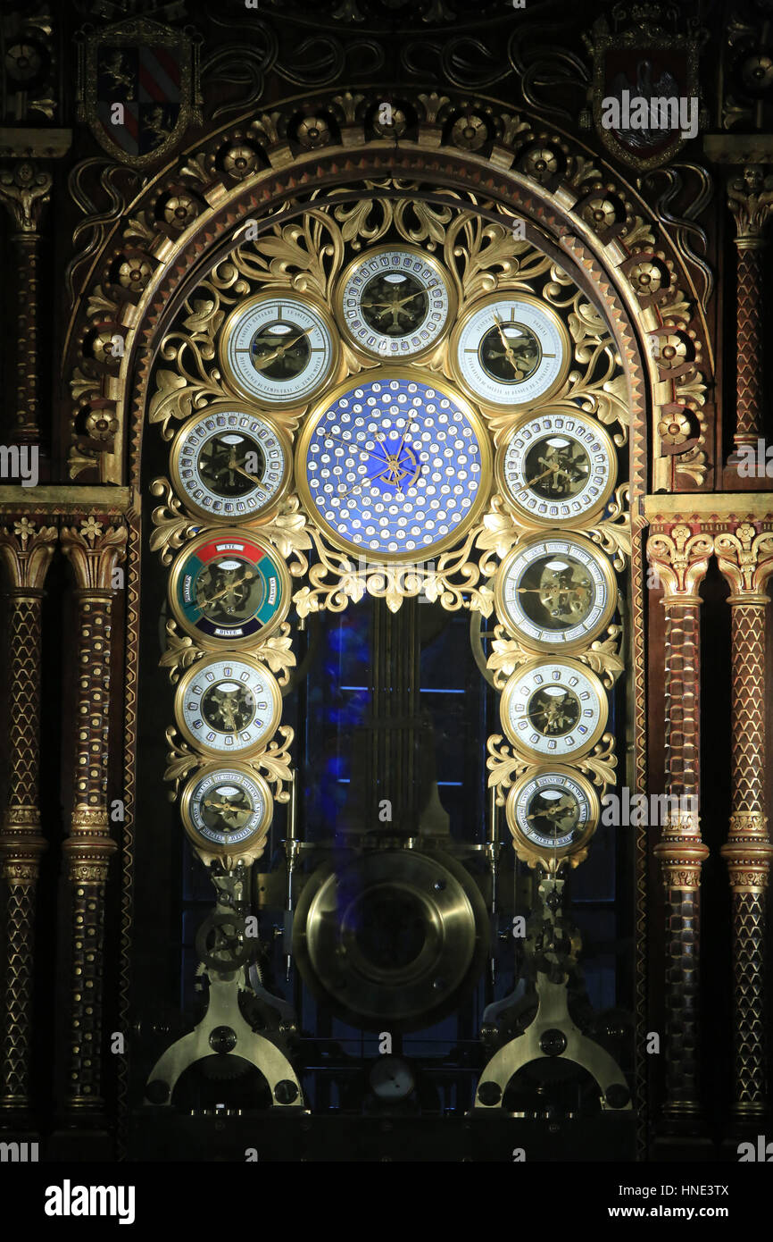 Horloge astronomique de Monsieur Vérité. 1866. Cathédrale Saint-Pierre de Beauvais. Banque D'Images