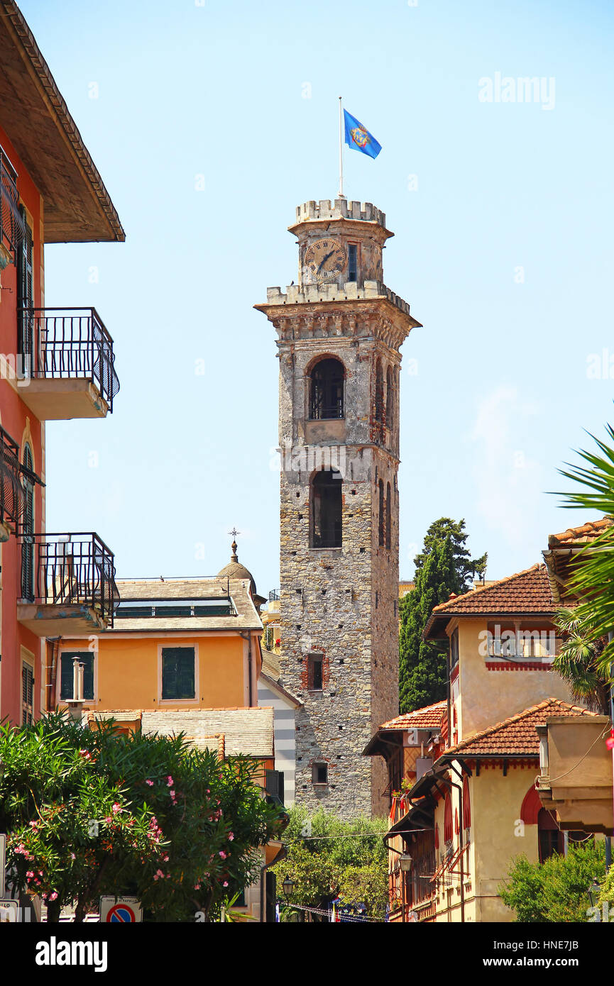 Vieille ville de Rapallo et Torre Civica (Tour Municipale), province de Gênes, ligurie, italie Banque D'Images