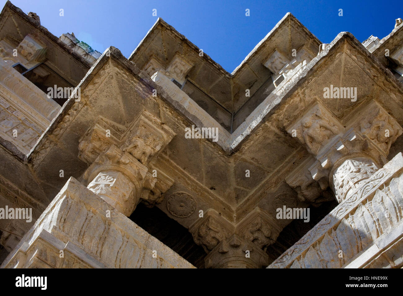 Détail,mur extérieur du Temple Jagdish, Udaipur, Rajasthan, Inde Banque D'Images