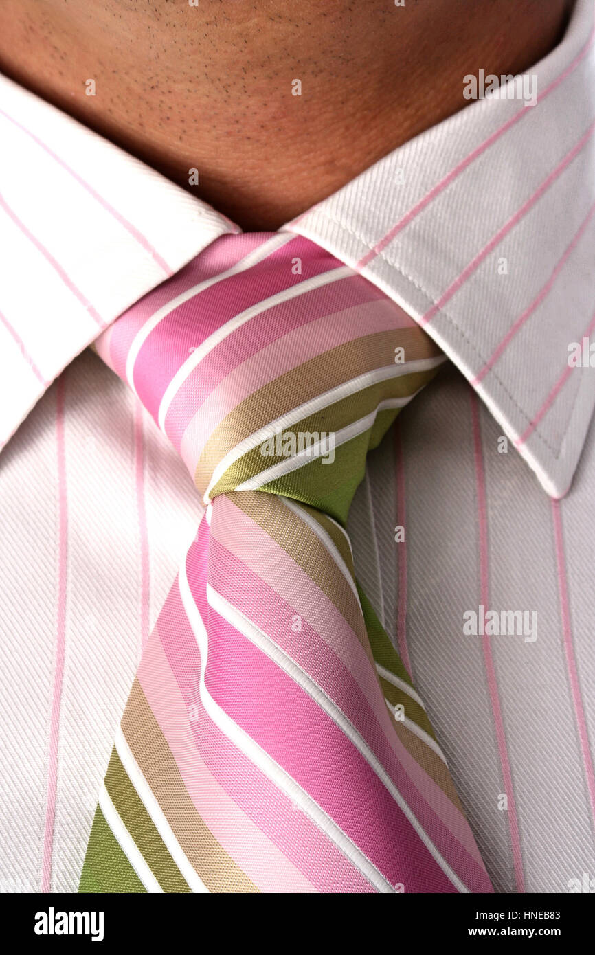 Close up de cravate sur cou Banque D'Images