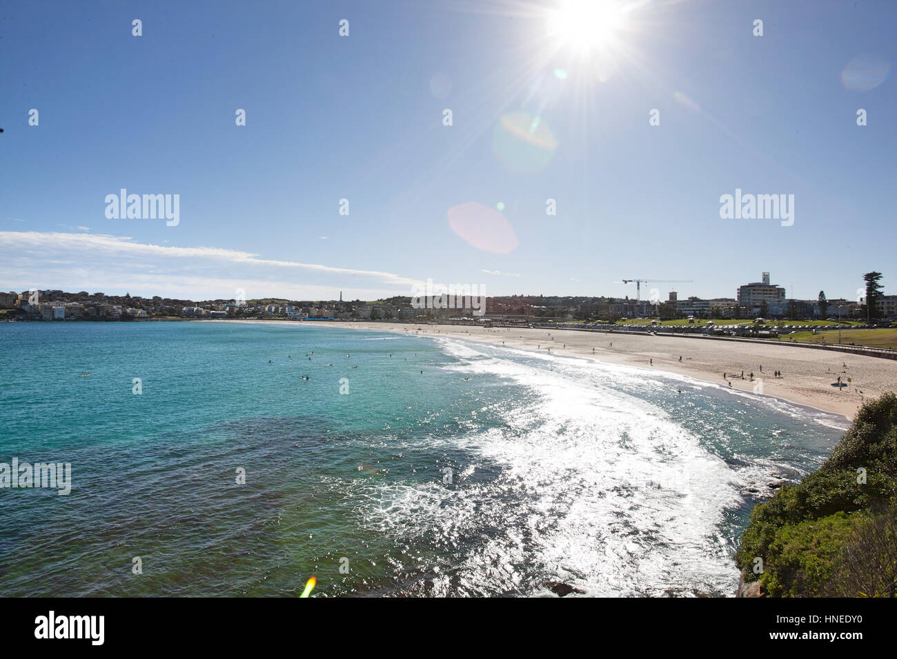 Vue panoramique sur la plage de Bondi contre ciel, Sydney, Australie Banque D'Images