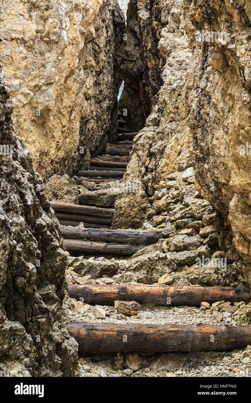 Ruinf de ww1 tranchée en Sass de strie mount, Alto Adige, Italie Banque D'Images