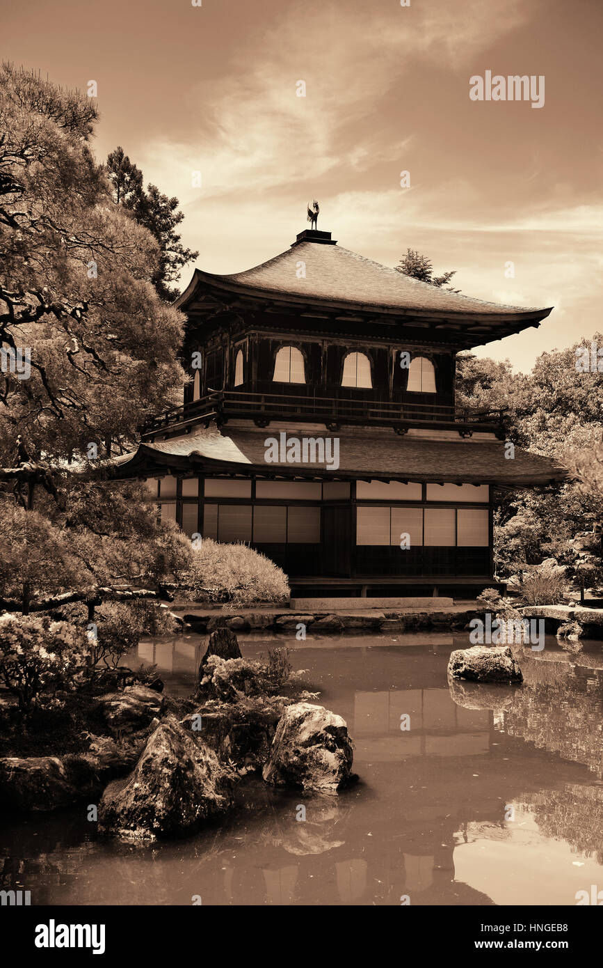 Ginkaku-ji avec bâtiment historique à Kyoto, au Japon. Banque D'Images