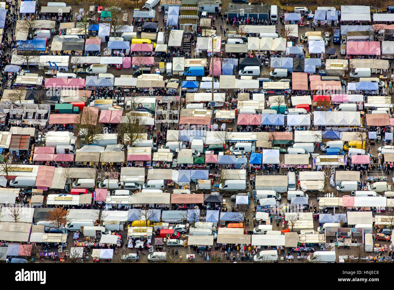 Marché aux puces, stalles, Gelsenkirchen, Ruhr, Rhénanie du Nord-Westphalie, Allemagne Banque D'Images