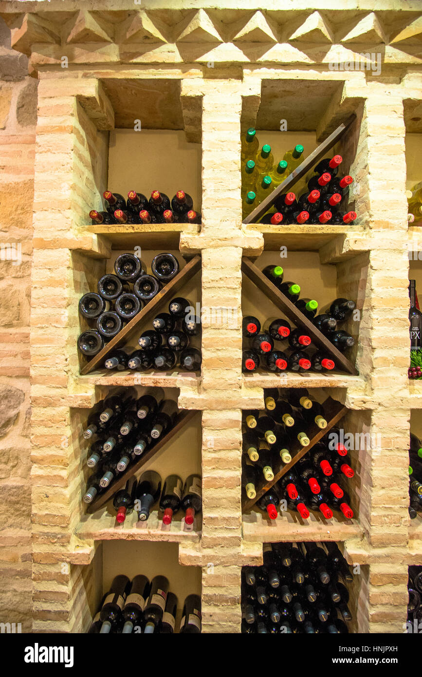 Support de vin au restaurant, Espagne Banque D'Images