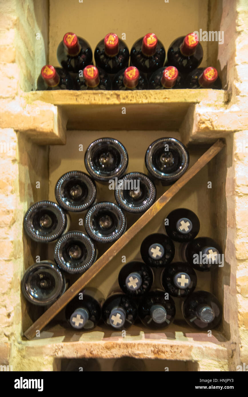 Support de vin au restaurant, Espagne Banque D'Images