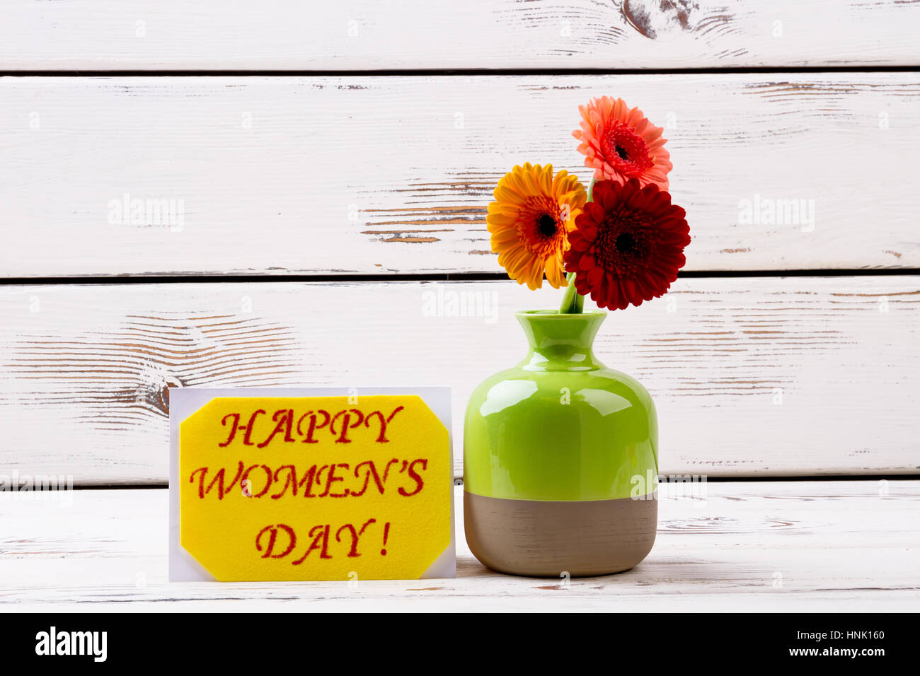 Carte de la Journée de la femme et des gerberas. Banque D'Images