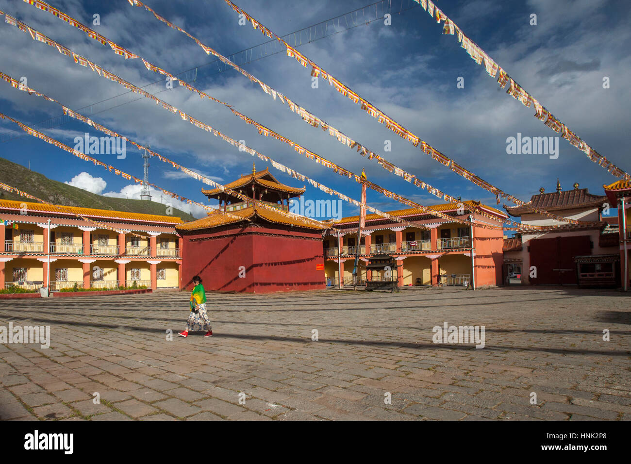 Monastère Tagong cour intérieure dans la région du plateau tibétain dans le Sichuan, Chine Banque D'Images