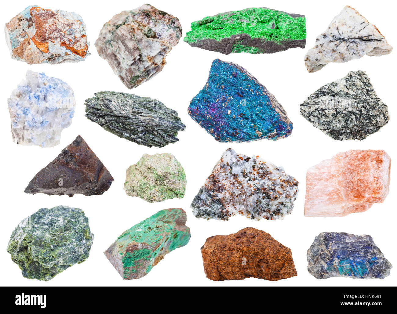 Collection de diverses matières premières pierres minérales - uvarovite, vishnevite, l'actinolite, l'pintadoite tagamite, le sélénite, la limonite, scorodite, serpentine, lujauri Banque D'Images