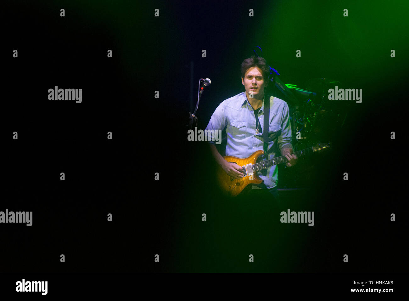 John Mayer effectue avec les autres membres de Grateful Dead comme mort & Company au MGM Grand Garden Arena de Las Vegas Vendredi 27 Novembre, 2015. Banque D'Images