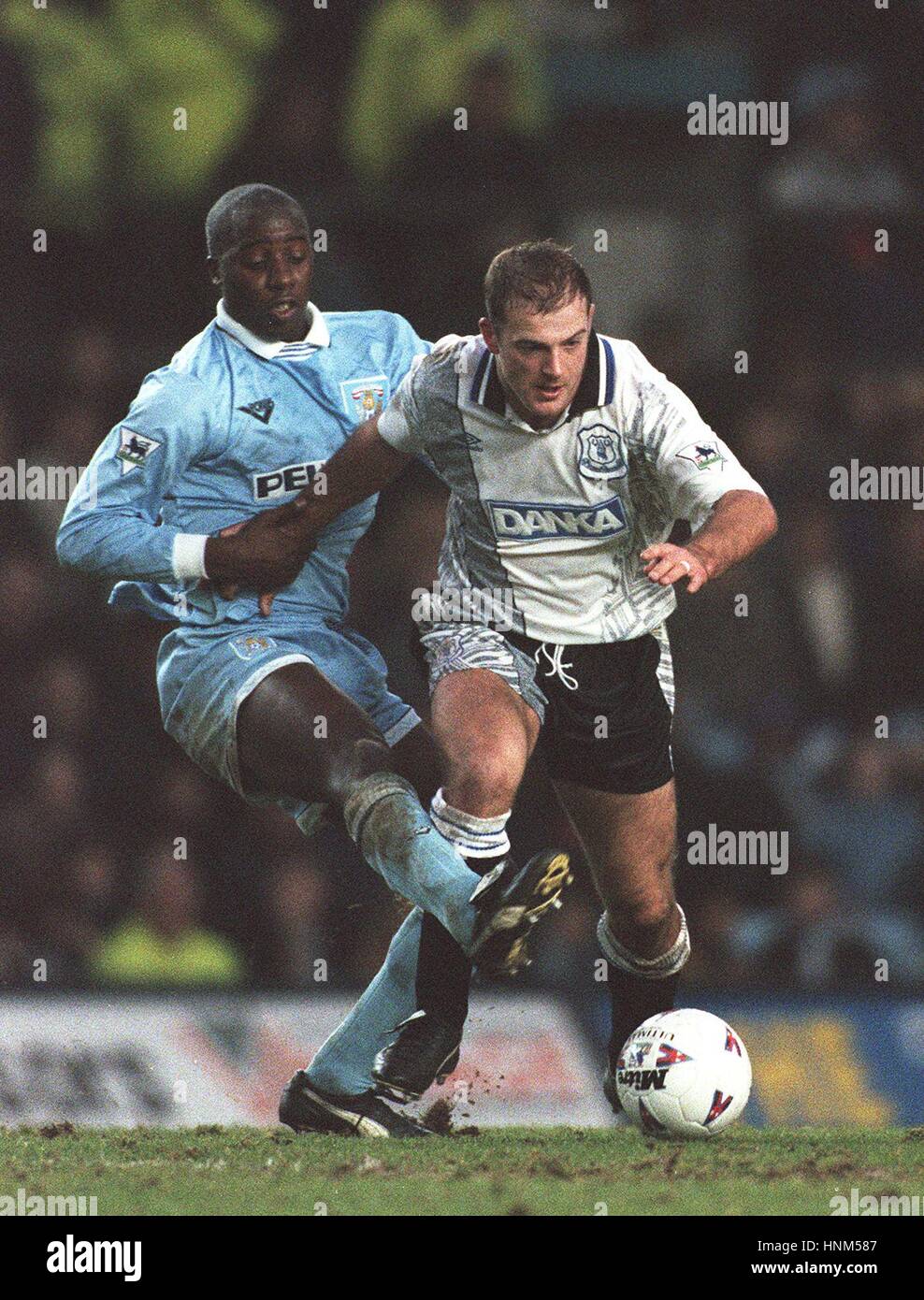 PAUL & JOE PARKINSON WILLIAMS COVENTRY V EVERTON 04 Janvier 1996 Banque D'Images