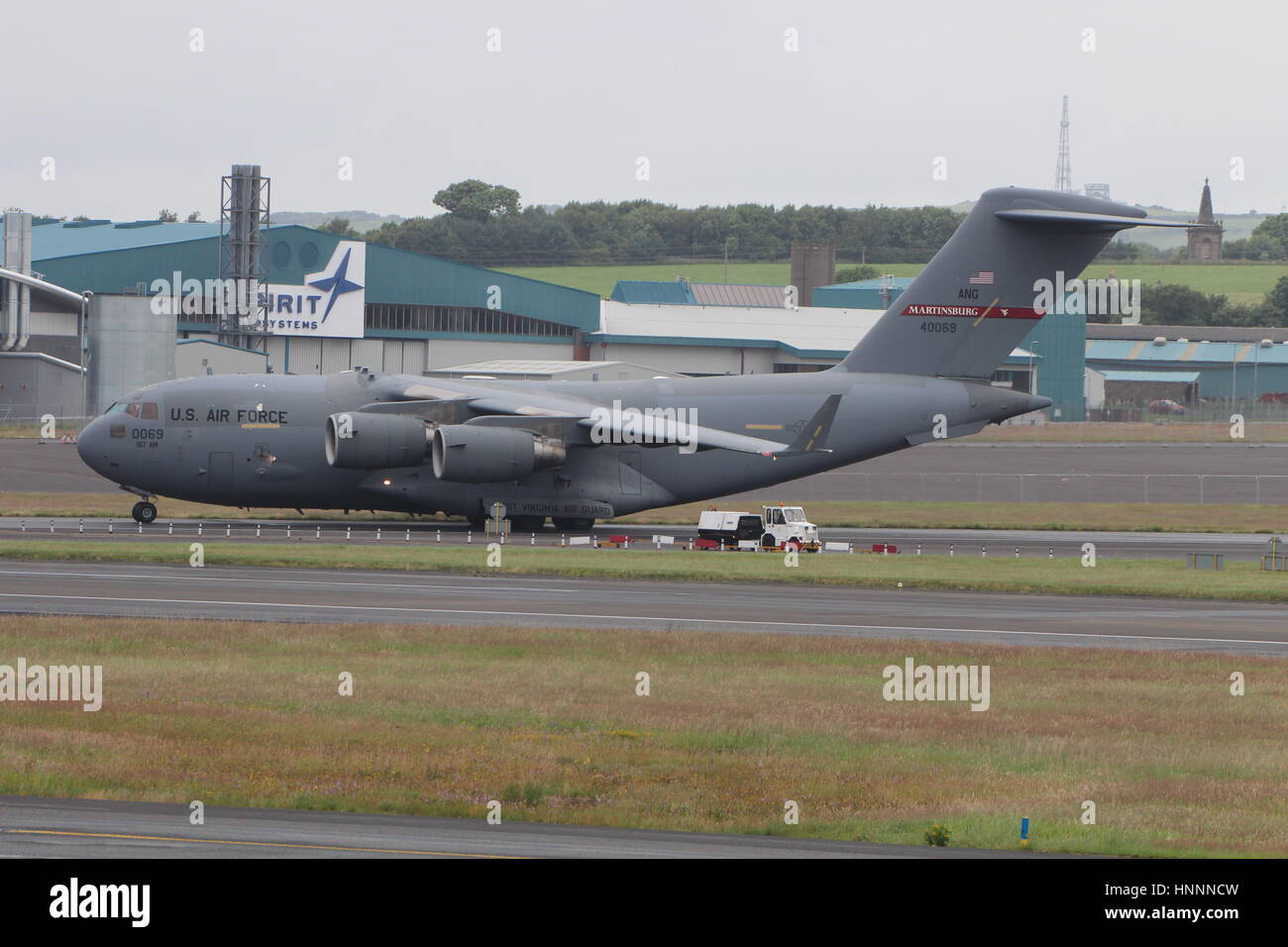 94-0069, un Boeing C-17A Globemaster III exploité par la United States Air Force, à l'Aéroport International de Prestwick en Ayrshire, Ecosse. Banque D'Images