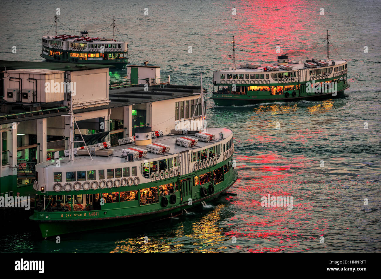 Le célèbre Star Ferry emblématique, Hong Kong, Chine. Banque D'Images