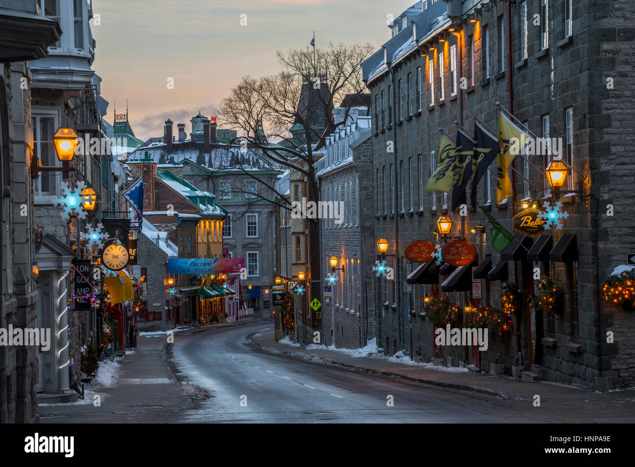 Décorations de Noël dans les rues, rue St-Louis, Québec, Québec, Canada  Photo Stock - Alamy