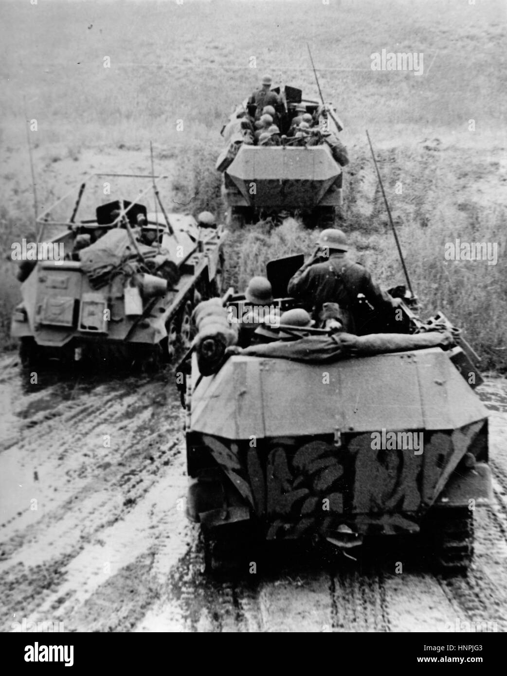 L'image de propagande nazie montre les chars allemands Wehrmacht dans la zone de conflit de Stalingrad (aujourd'hui Volgograd). Pris en septembre 1942. Fotoarchiv für Zeitgeschichte - PAS DE SERVICE DE FIL - | utilisation dans le monde entier Banque D'Images