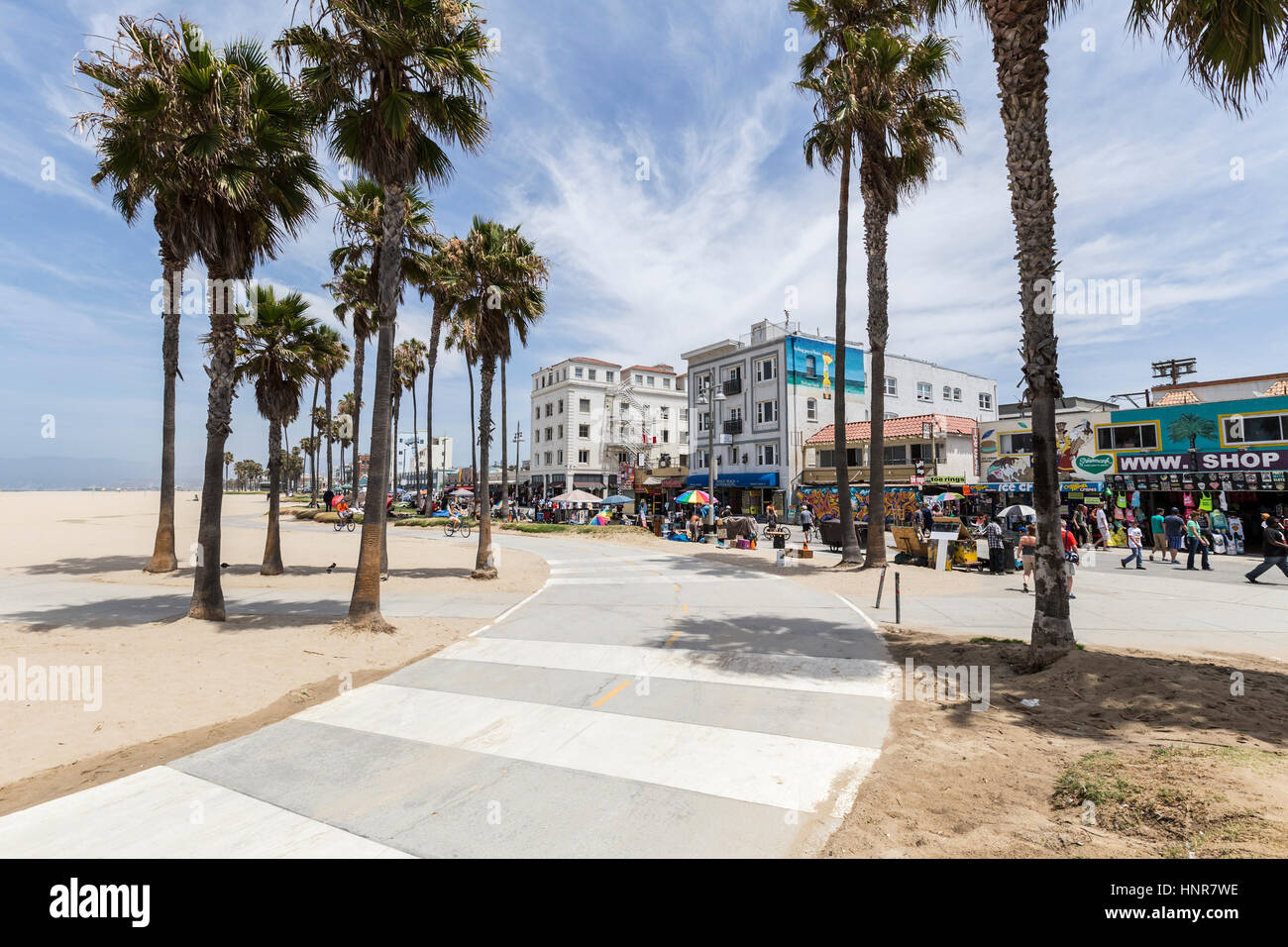 Voir l'éditorial de la célèbre piste cyclable de Venice Beach à Los Angeles, Californie. Banque D'Images