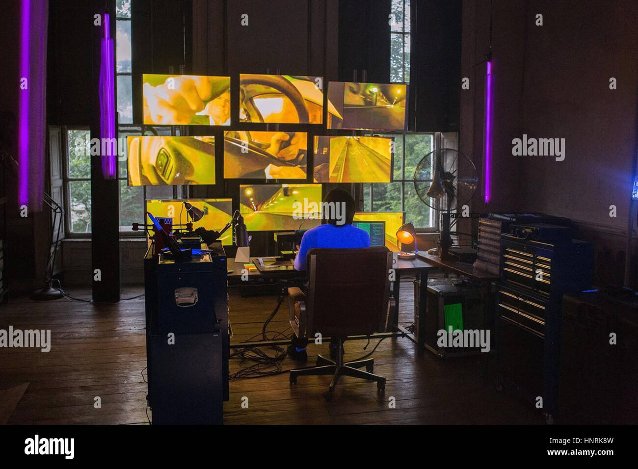 L'informatique est un film de 2016 réalisé par John Moore et écrit par Dan Kay et William Wisher. Il stars Pierce Brosnan, James Frecheville, Anna Friel, Stefanie Scott et Michael Nyqvist. Cette photo est pour un usage éditorial uniquement et est l'auteur de la société film et/ou le photographe attribué par le film ou la société de production et ne peut être reproduite que par des publications dans le cadre de la promotion du film ci-dessus. Un crédit obligatoire pour l'entreprise de film est nécessaire. Le photographe devrait également être portés lorsqu'il est connu. Banque D'Images