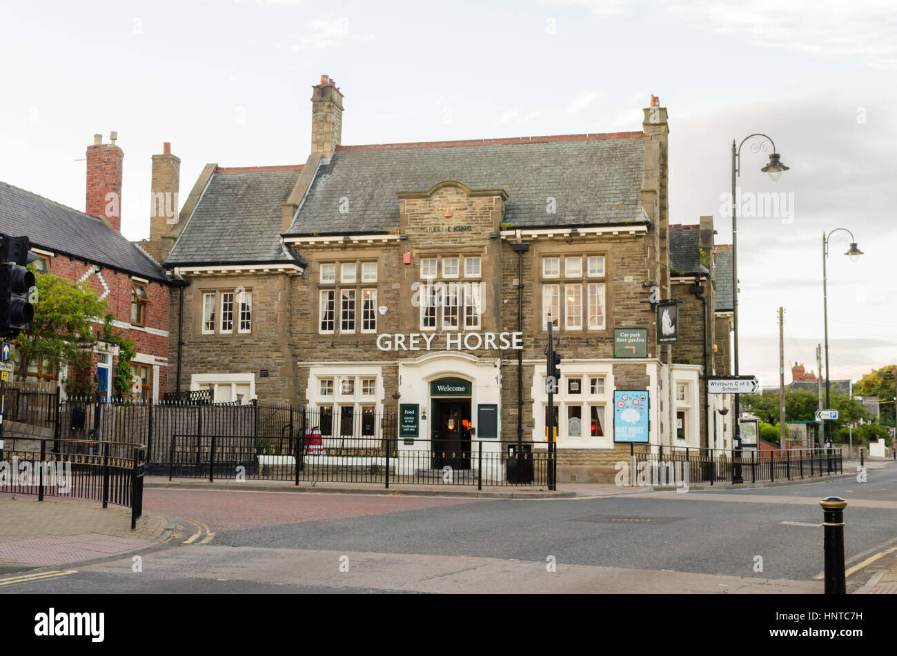 Le cheval gris Public House, Mill Lane, Whitburn Banque D'Images