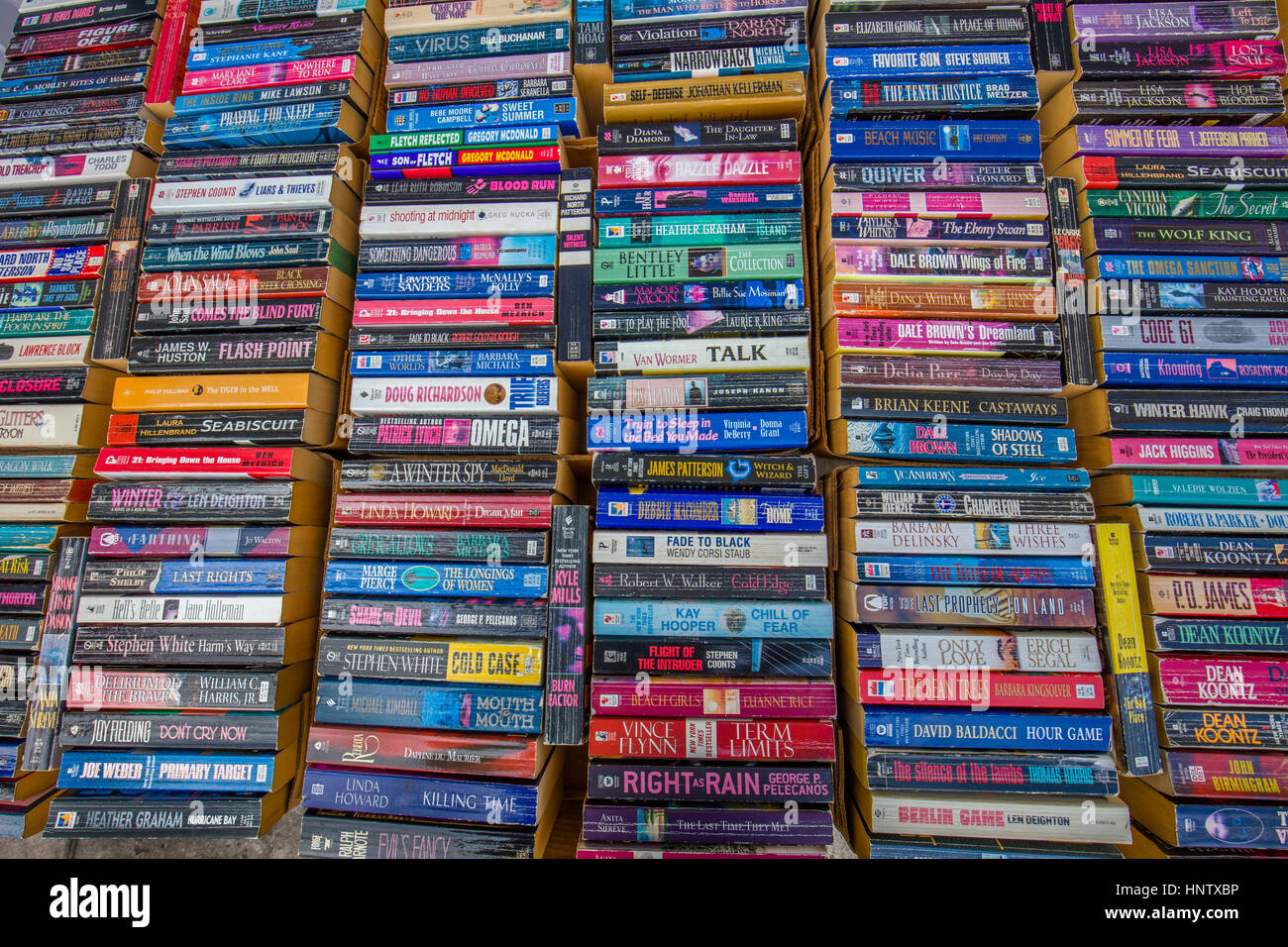Étagères de livres Banque D'Images