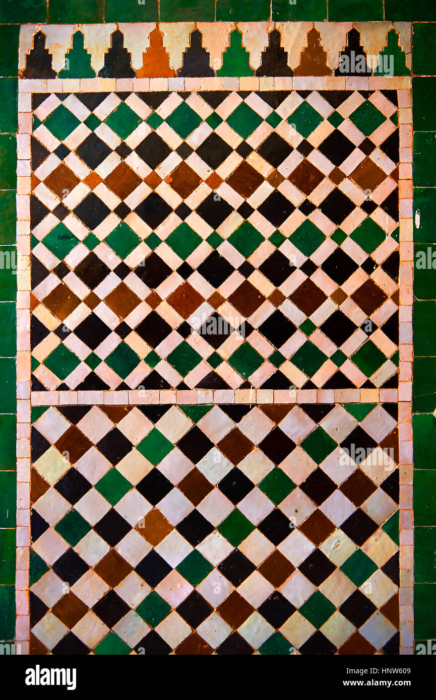 Tuiles de l'berbère Ksar Fida Alaouite construit par Moulay Ismaïl le deuxième souverain de la dynastie alaouite marocain ( qui régna de 1672-1727 ). Résidence de t Banque D'Images