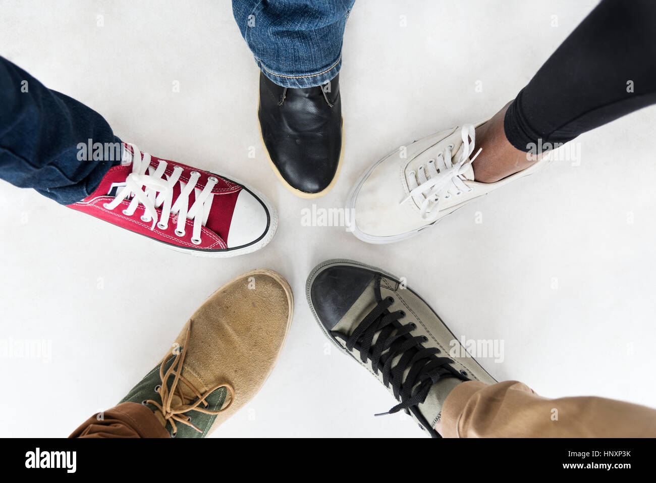 Différents les pieds sur le sol Banque D'Images