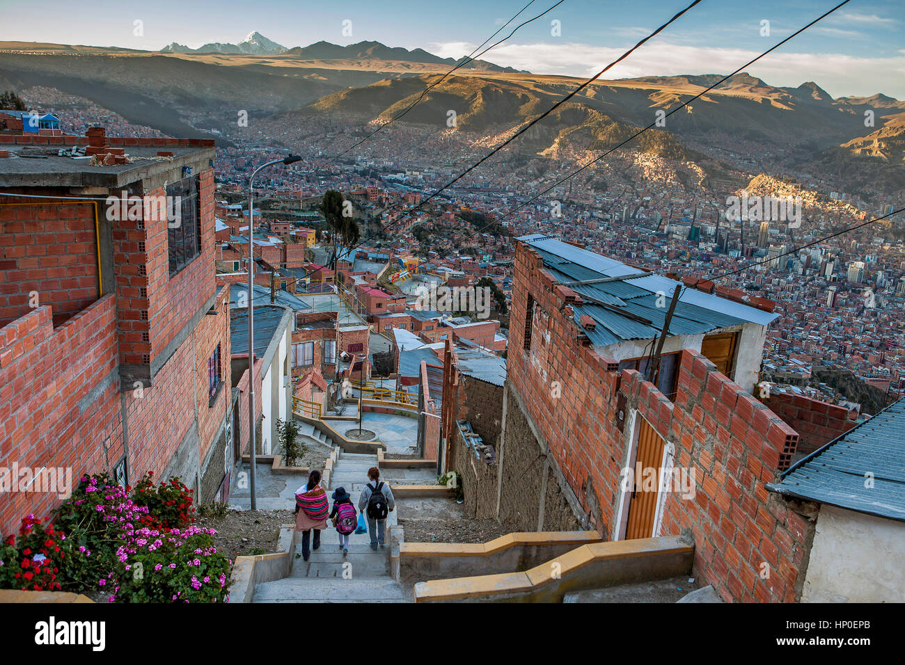 El Alto, en arrière-plan une vue panoramique de La Paz et de Los Andes, La Paz, Bolivie Banque D'Images