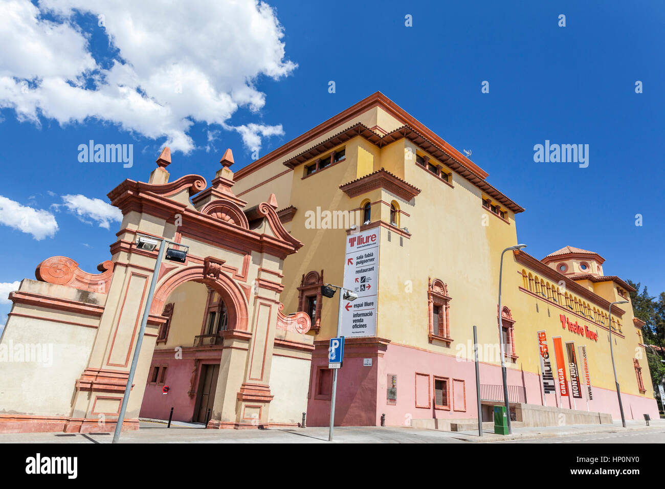 Barcelone,ESPAGNE-JUIN 16,2016 : théâtre, Mercat de les Flors-Teatre Lliure-Ciutat del Teatre, les arts de l'espace dans l'ancienne Pavilion Agricultura buil Banque D'Images