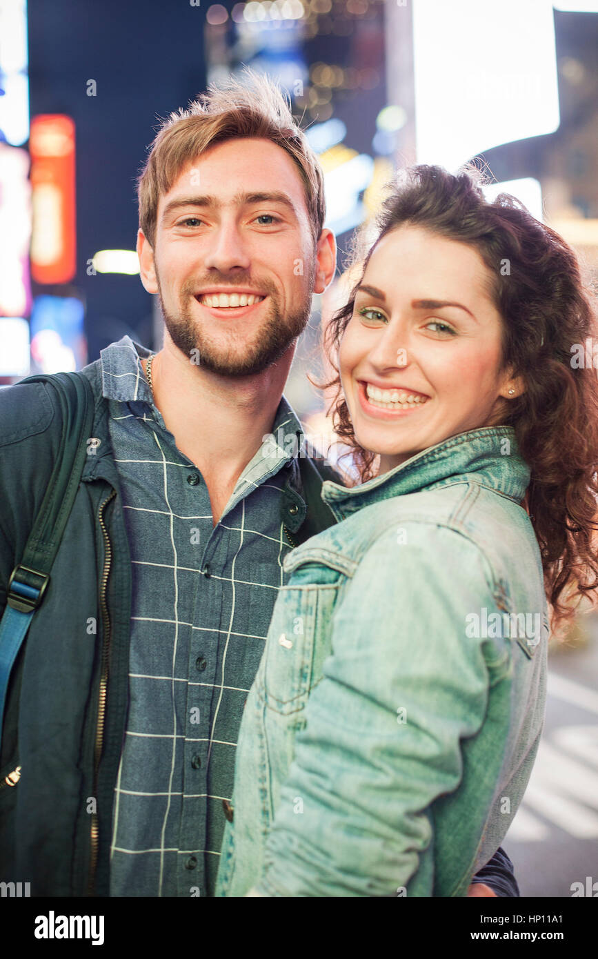 Jeune couple, portrait Banque D'Images