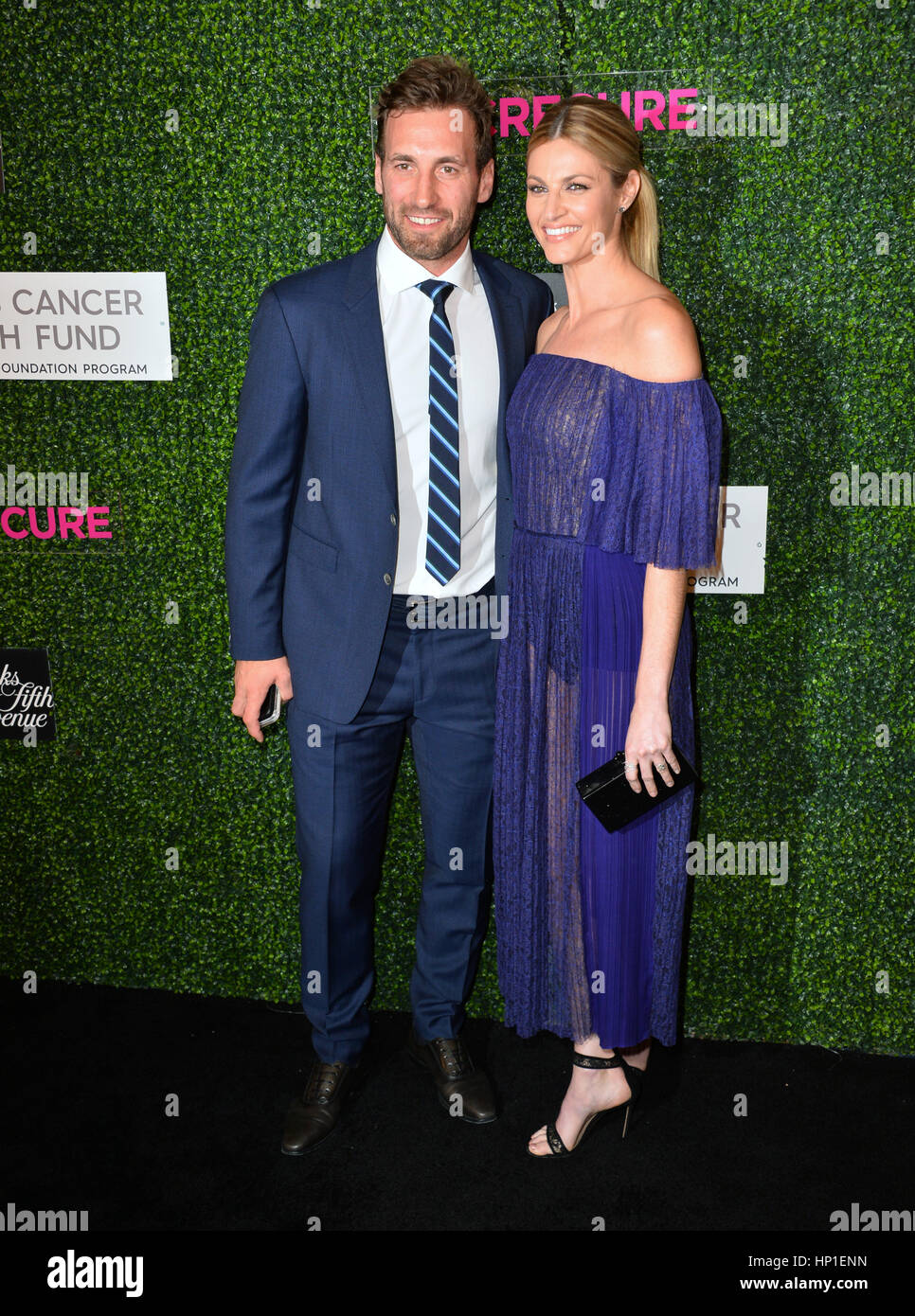 Los Angeles, Californie, USA. 16 février 2017. La personnalité de télévision Erin Andrews et joueur de hockey Jarret Stoll, à l'arrivée pour "une soirée inoubliable", au profit de la Women's Cancer Research Fund, au Beverly Wilshire Hotel. Beverly Hills. Photo : Sarah Stewart/Alamy Live News Banque D'Images